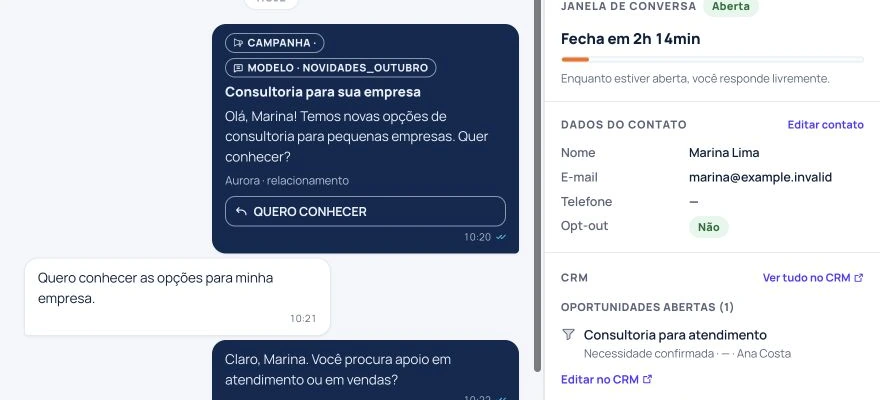 Bandeja do Eyou Atende com uma conversa e o contexto do cliente. Dados fictícios.